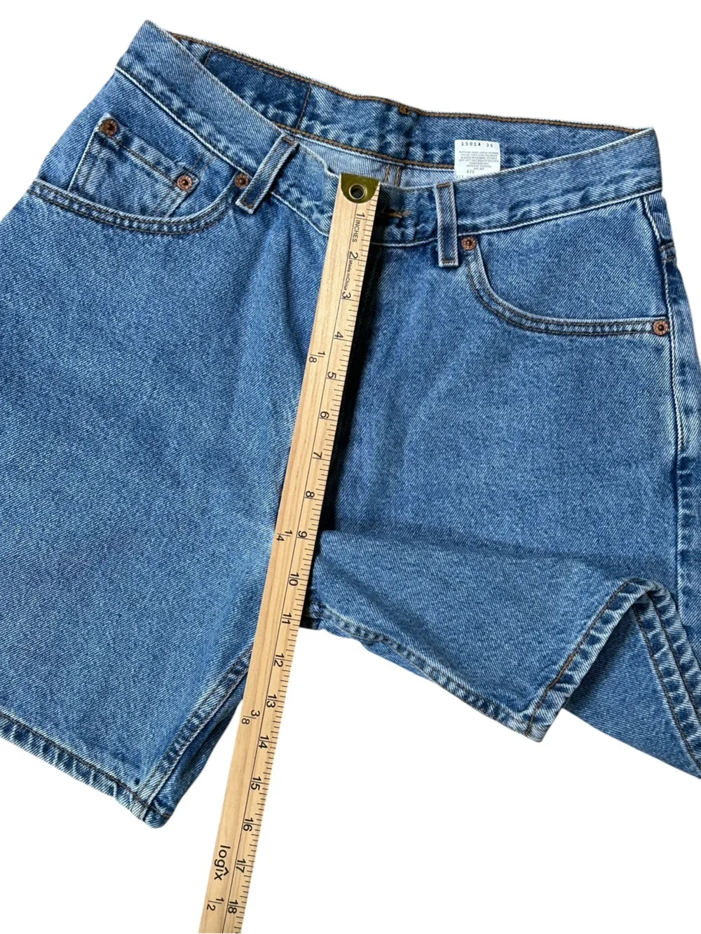 Vintage 90’s (1999) Levi’s Long Denim Shorts High Rise Mom Jorts Juniors Sz 9